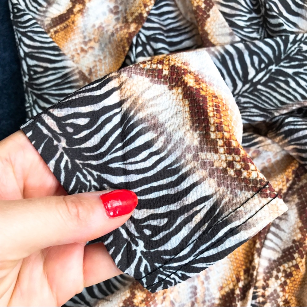 🆕 ANIMAL PRINT LONG SLEEVE JUMPSUIT! - Picture 5 of 7